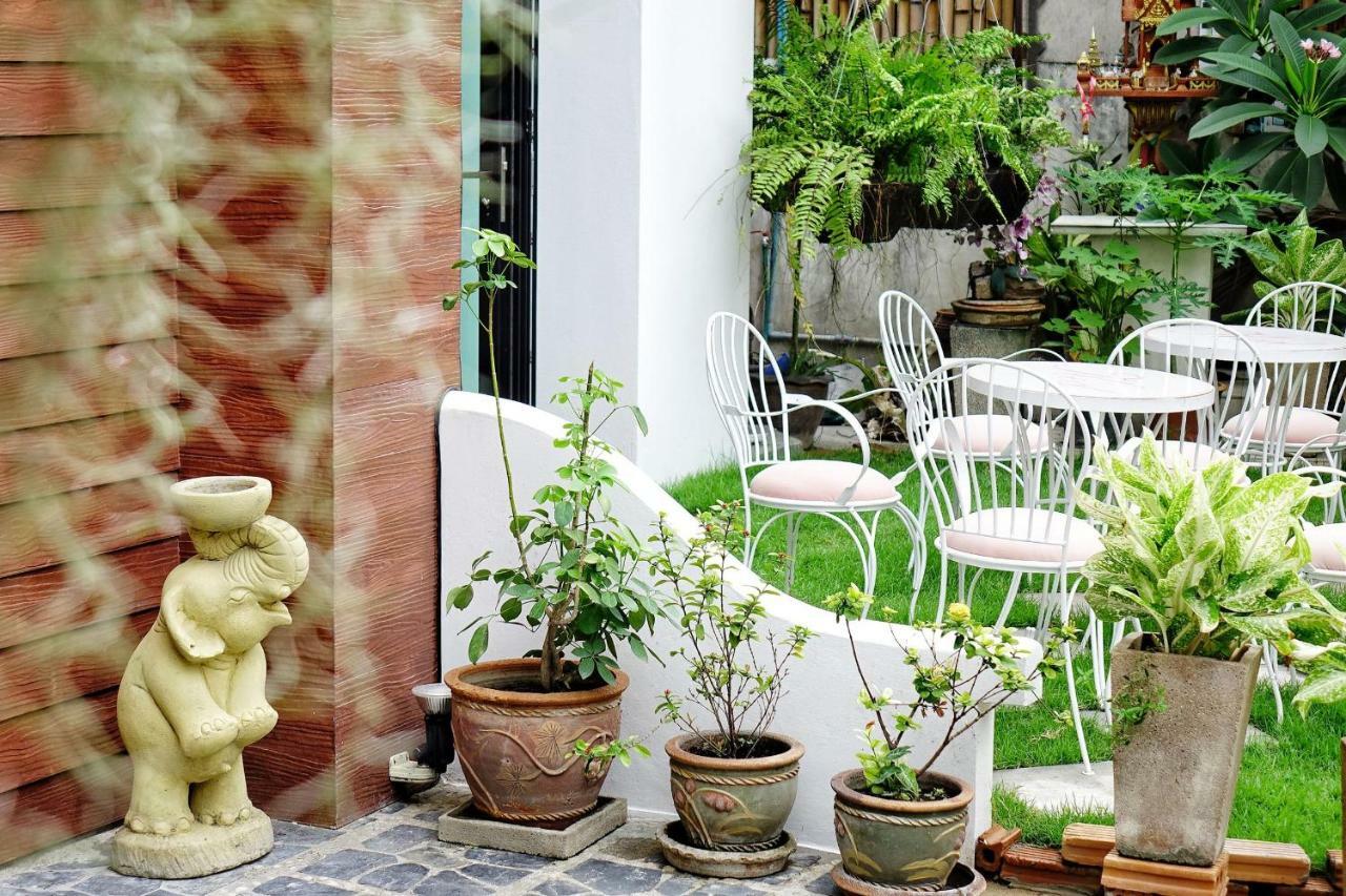 Spring@Tapae Chiang Mai Exterior foto